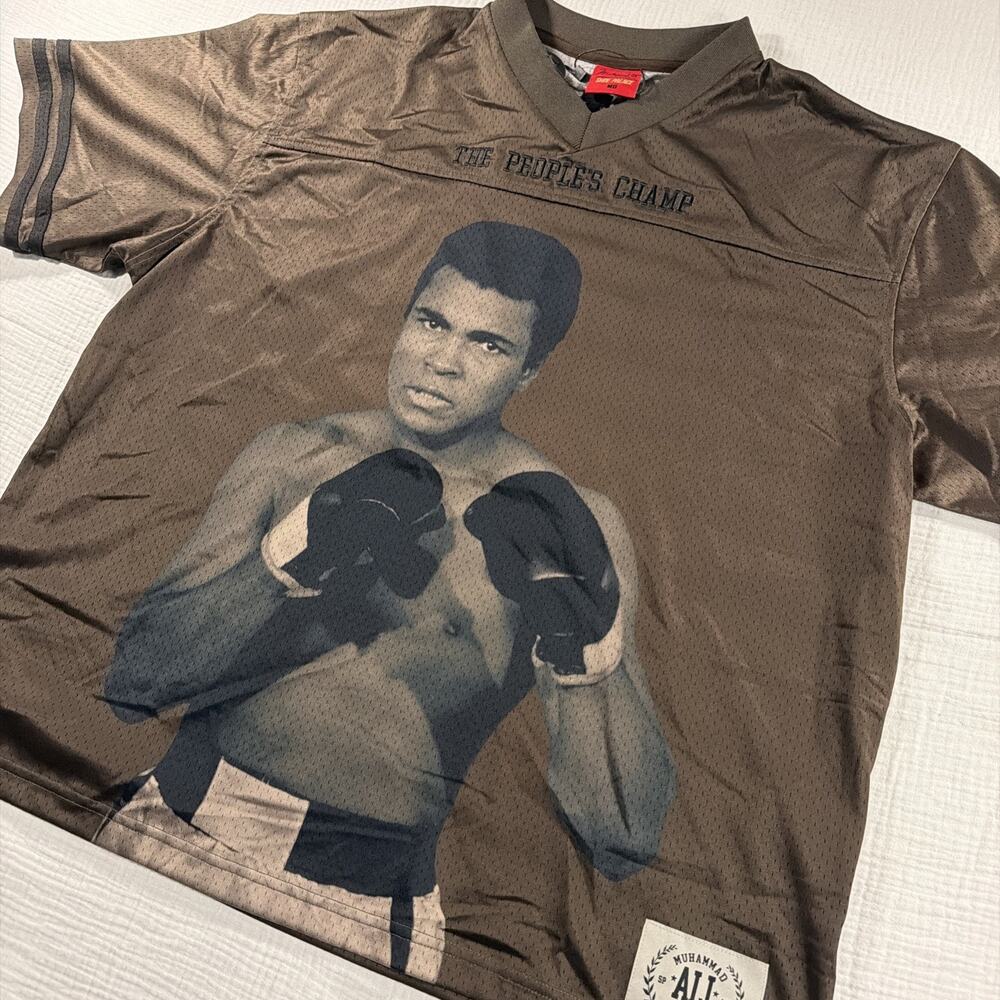 Muhammad Ali X Shoe Palace Brown Jersey #74 men’s medium jersey ￼